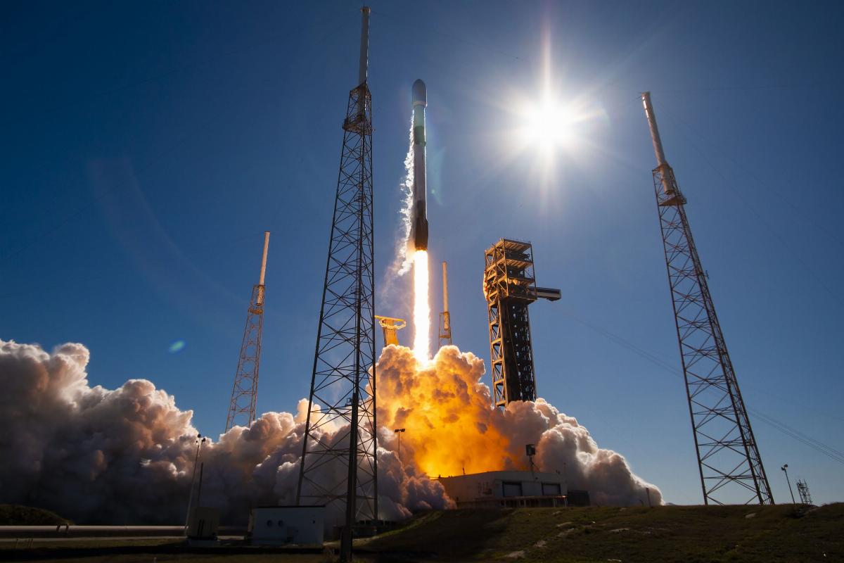 SpaceX Sets New Launch Turnaround Record with Back-to-Back Falcon 9 Missions