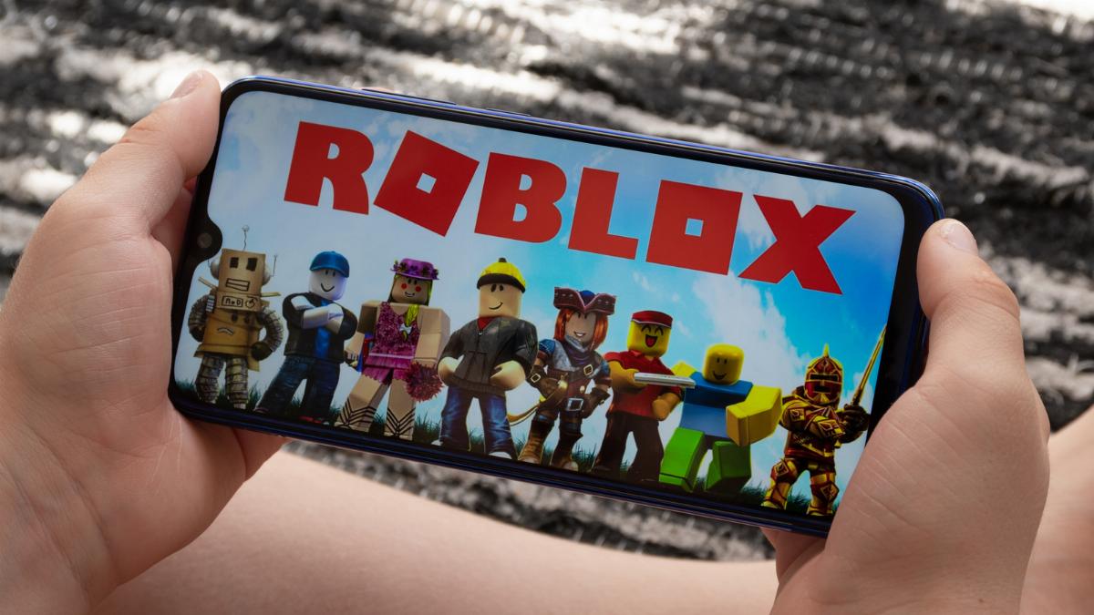 Roblox – Online Gaming and Game Creation Platform