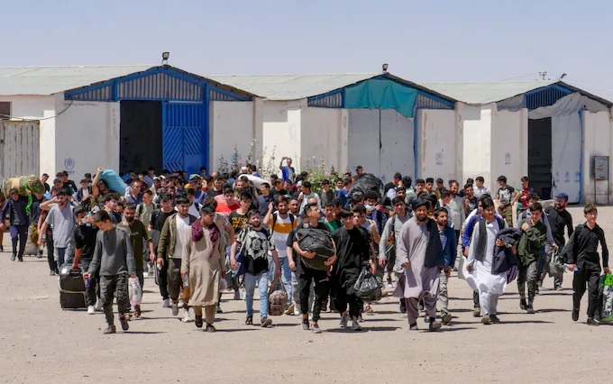 Iran Announces Plans to Deport 2 Million Afghan Refugees Amid Growing Economic Strain