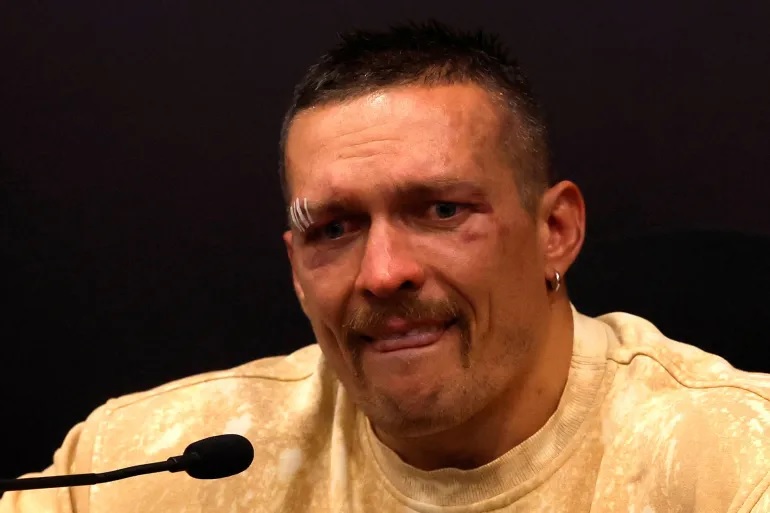 Ukrainian boxing champion Oleksandr Usyk released after brief detention in Poland