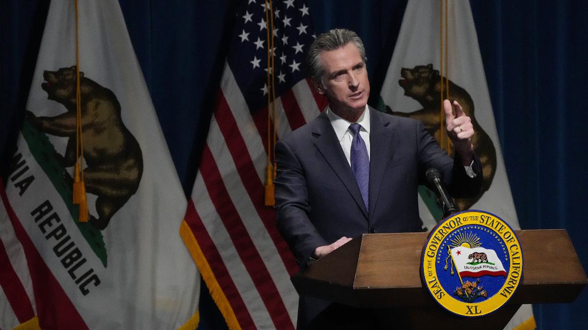 Newsom signs law regulating election-related deepfakes on social media