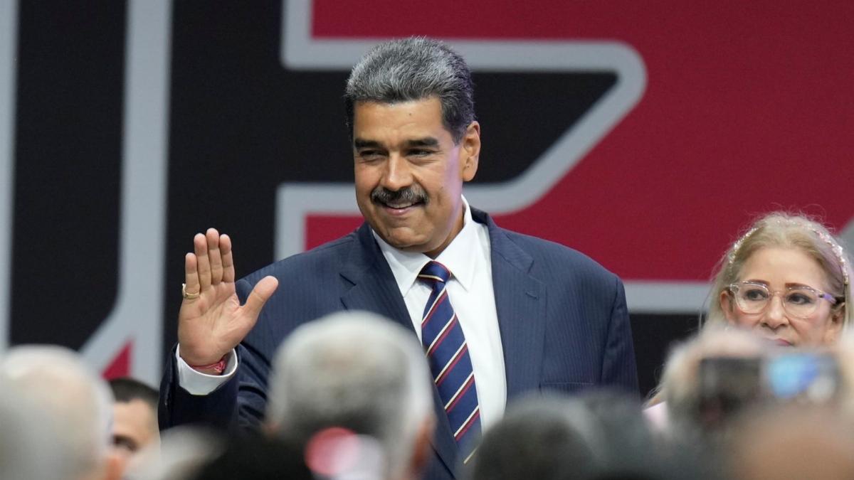 Florida senators introduce bill offering reward for information leading to arrest of Nicolás Maduro