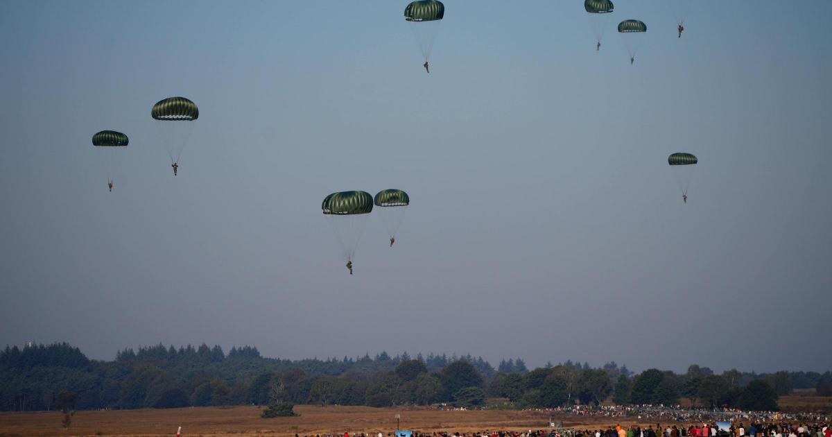 Paratroopers commemorate 80 years since operation market garden in Arnhem