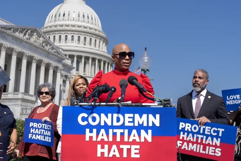 Democrats introduce resolution condemning racism against Haitian immigrants