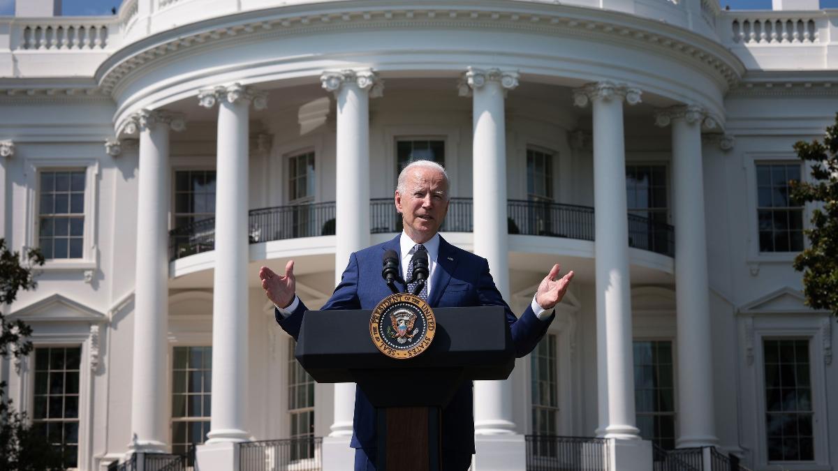 Biden makes surprise appearance at White House briefing to highlight economy and labor deal