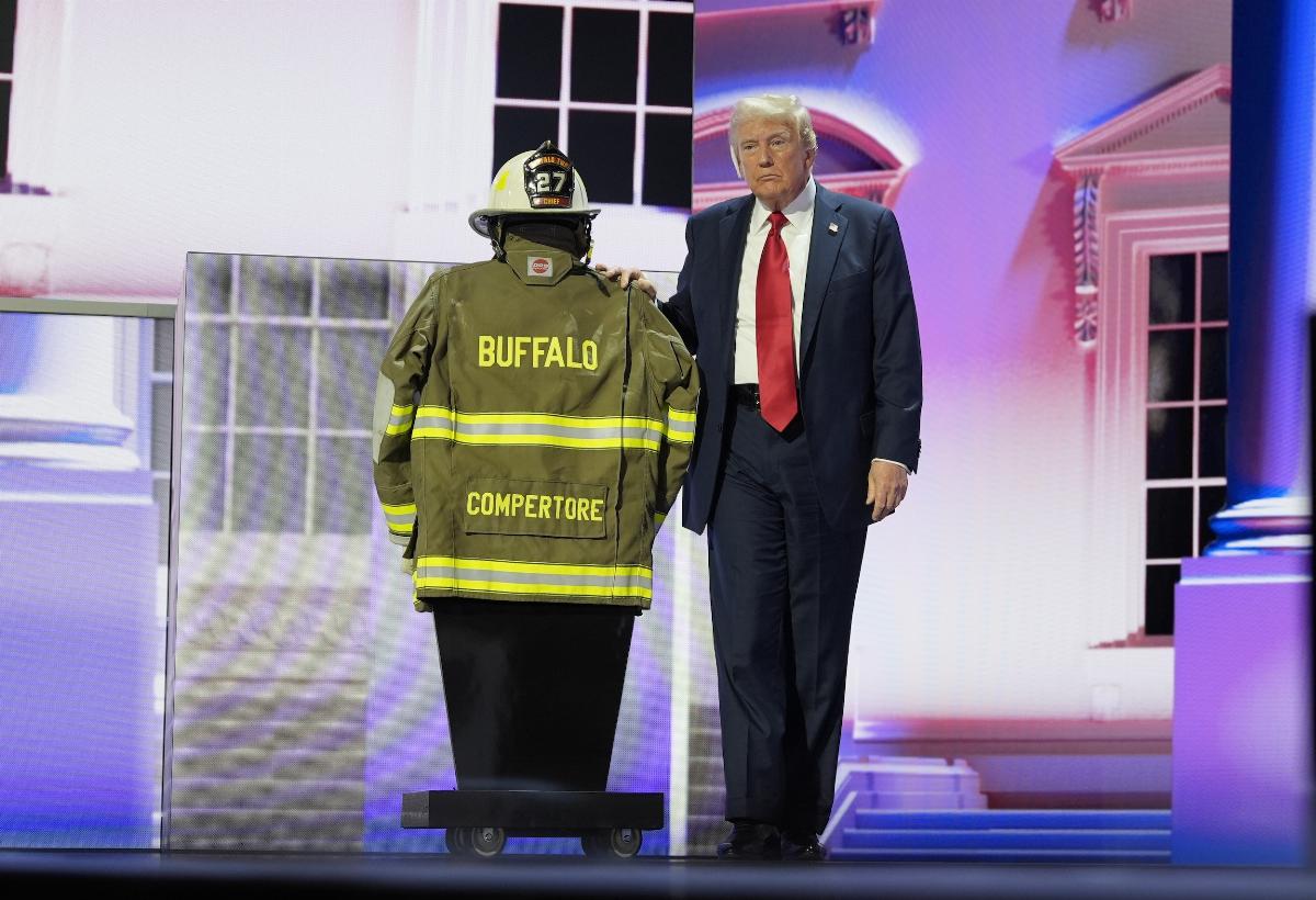 Trump honors memory of Corey Comperatore at second butler rally