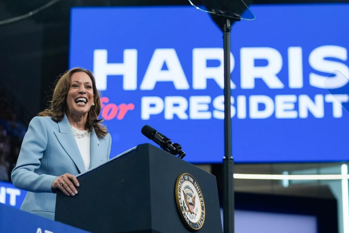 Kamala Harris calls on Congress to act on immigration crisis